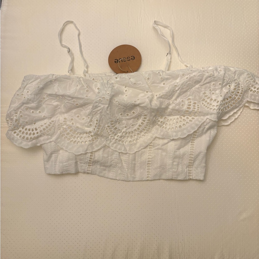 essue White Eyelet Off-Shoulder Crop Top with Scalloped Trim